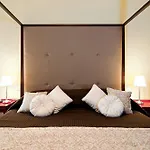Ad Place Hotel